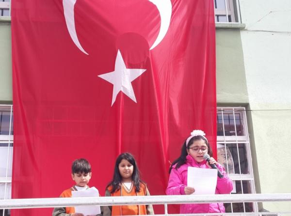 İstiklal Marşı´nın kabulü 4. Sınıflarımız tarafından çok iyi bir hazırlıkla kutlandı.